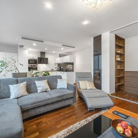 Revon Business Apartment 48 Dunajska Μπρατισλάβα Εξωτερικό φωτογραφία
